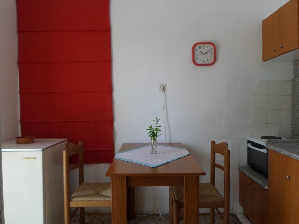 Bozelia Apartments Toroni Zimmer foto