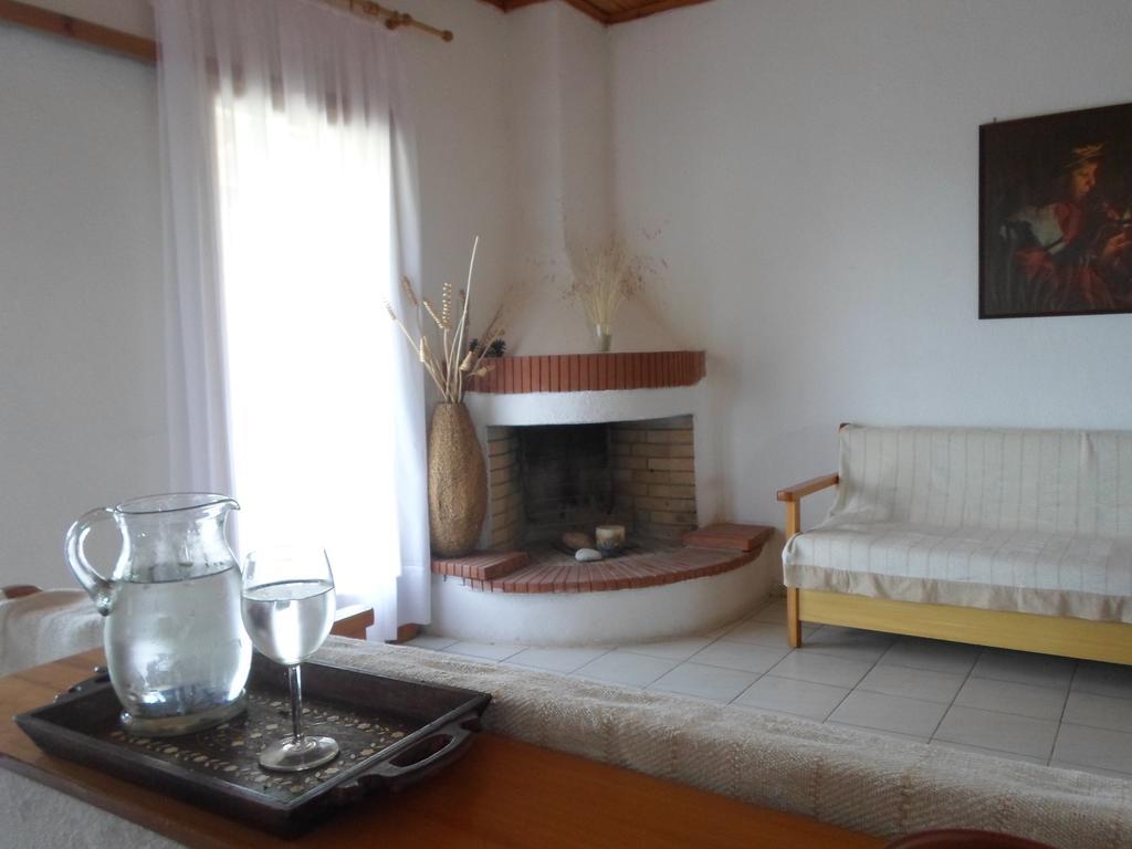 Bozelia Apartments Toroni Zimmer foto